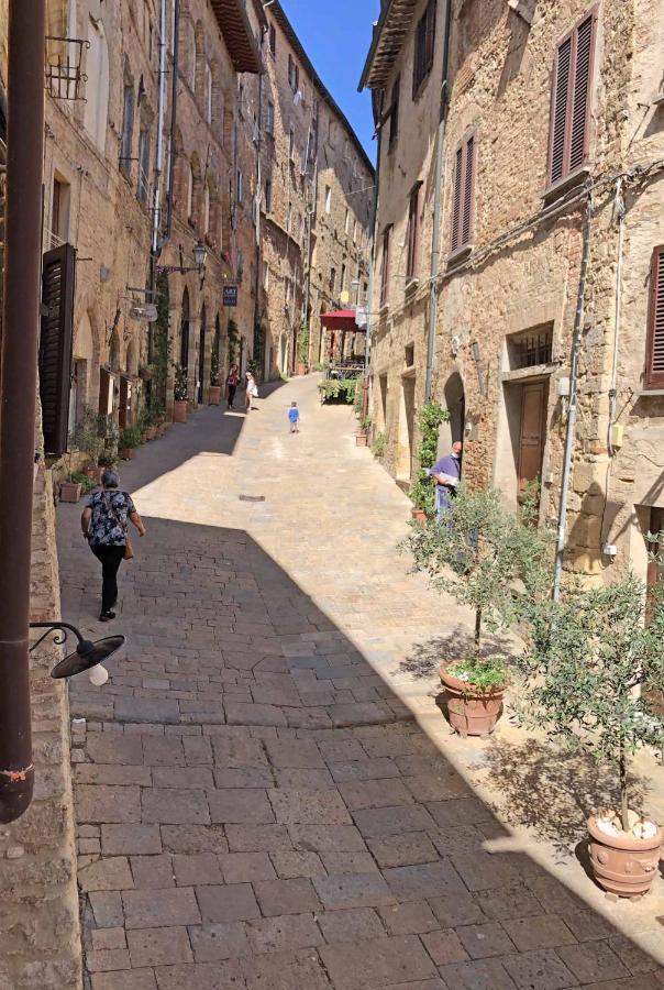 Casa Alberi Appartement Volterra Buitenkant foto